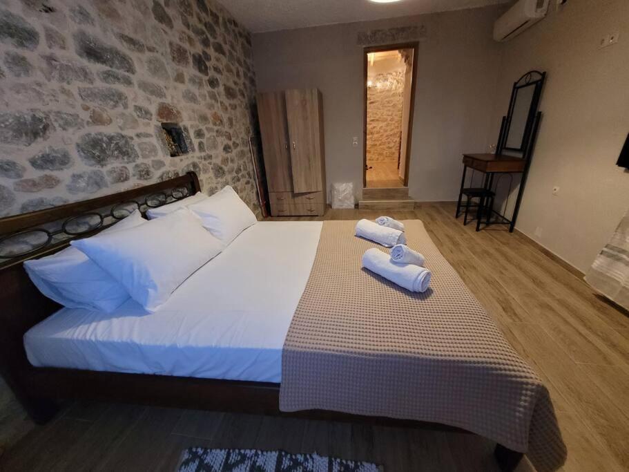 Filia'S House Villa Areopoli Ngoại thất bức ảnh