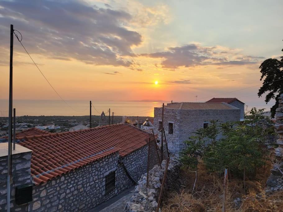 Filia'S House Villa Areopoli Ngoại thất bức ảnh