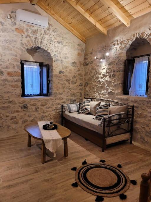 Filia'S House Villa Areopoli Ngoại thất bức ảnh
