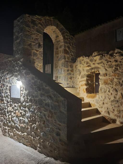Filia'S House Villa Areopoli Ngoại thất bức ảnh