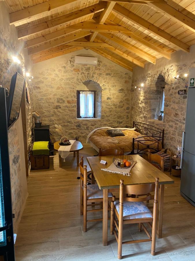 Filia'S House Villa Areopoli Ngoại thất bức ảnh