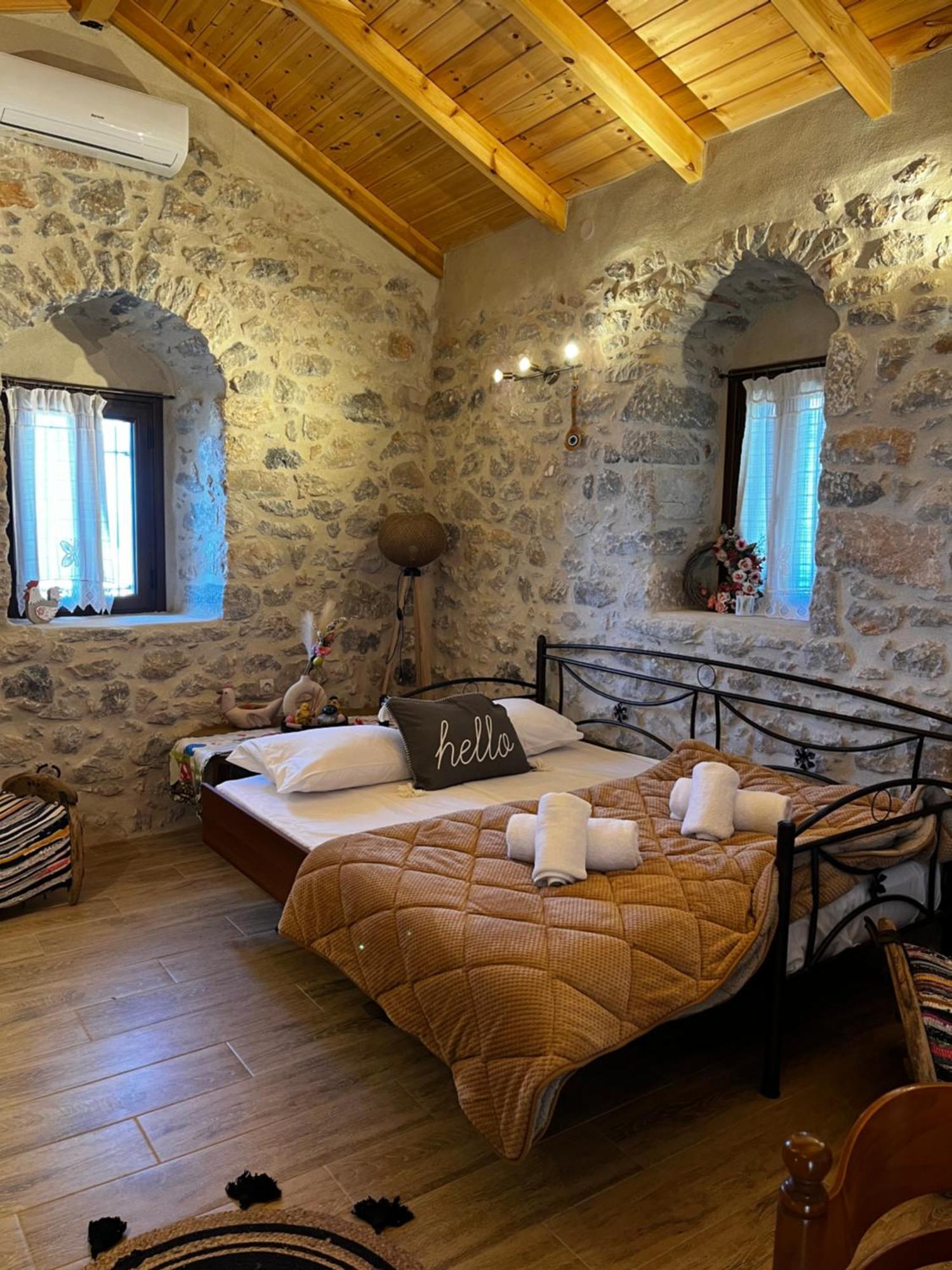 Filia'S House Villa Areopoli Ngoại thất bức ảnh